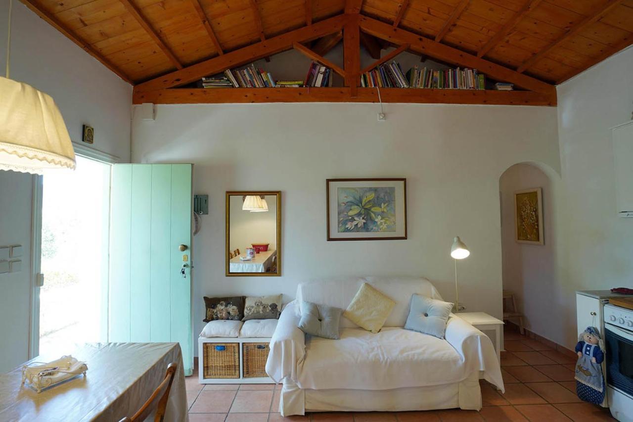 Kalimera House Karavas ภายนอก รูปภาพ